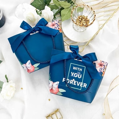 Green Art Paper Printed Paper Shopping Bag With Ribbon Handle Rope For Gift Package